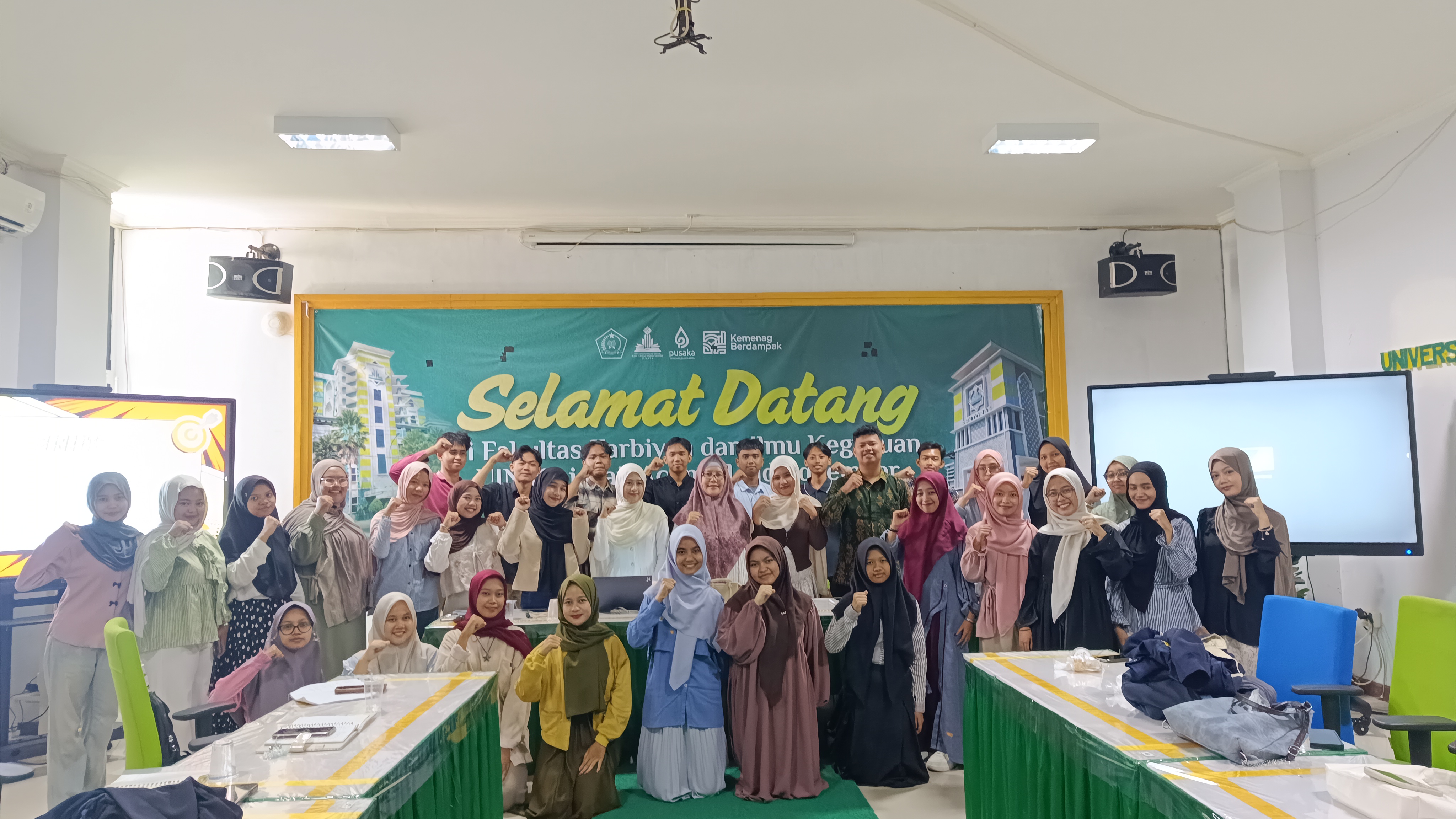 Penguatan Kompetensi Mahasiswa, Prodi Tadris Bahasa Inggris FTIK UIN KHAS Jember Selenggarakan Seminar dan Pembinaan English Debate